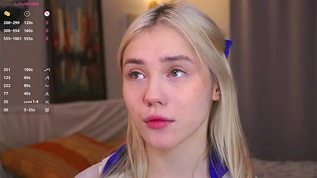 LilianBenskin online show from December 1, 5:23 am