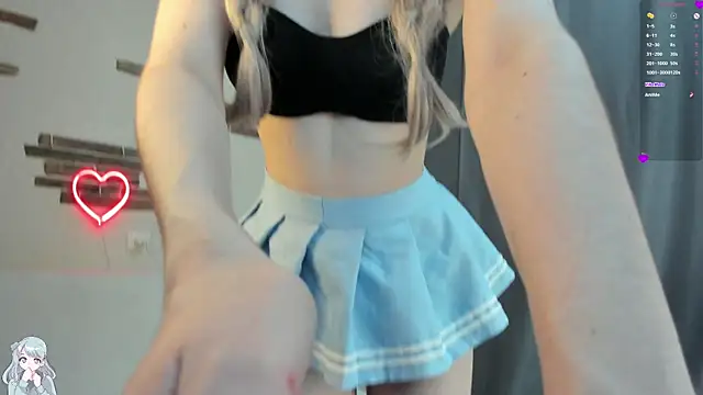 Snapshot of LinaLive chatting on September 22, 3:36 pm LinaLive online show from September 22, 3:36 pm