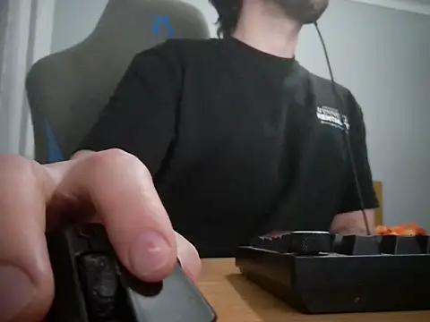 Snapshot of Maxxcock699_ chatting on October 11, 6:17 pm Maxxcock699 online show from October 11, 6:17 pm