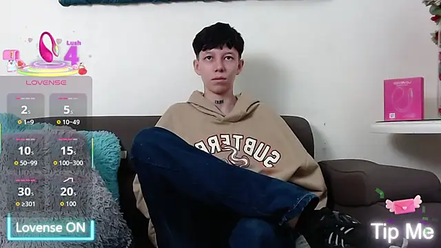 LiamBrown09 online show from January 7, 12:18 pm