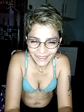 Lulypsicologasexual online show from March 17, 10:02 pm