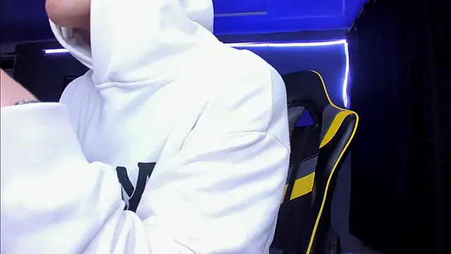 alexgiraldo   online show from October 29, 10:17 am