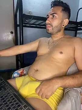 Snapshot of Alessandrogrey chatting on October 20, 4:13 am Alessandrogrey online show from October 20, 4:13 am