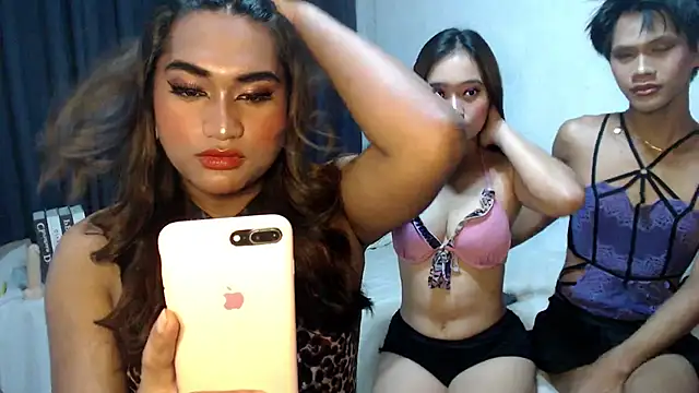 Snapshot of LastyLuna chatting on November 5, 5:07 am LastyLuna online show from November 5, 5:07 am