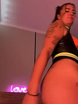 savana heart online show from October 31, 2:34 am