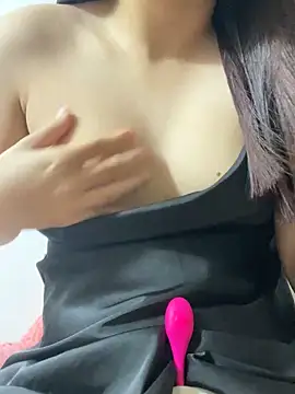 Snapshot of SiennaQueen18 chatting on October 2, 5:03 am SiennaQueen18 online show from October 2, 5:03 am