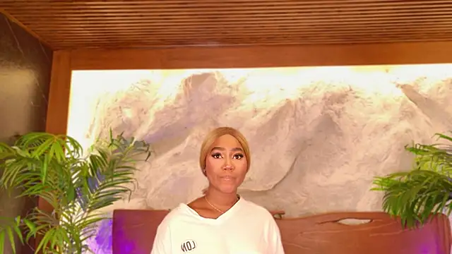 alisonn moon online show from March 10, 10:04 pm