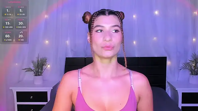 Evolet Bee online show from November 12, 1:22 pm