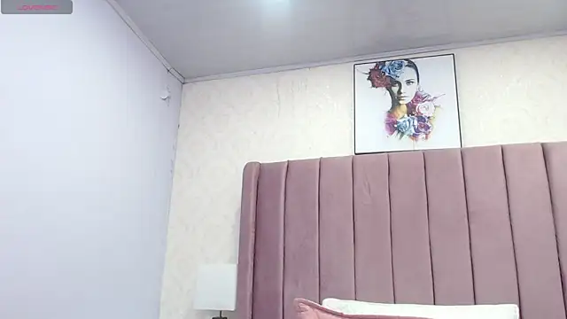 AriannaAdames online show from March 20, 1:49 pm