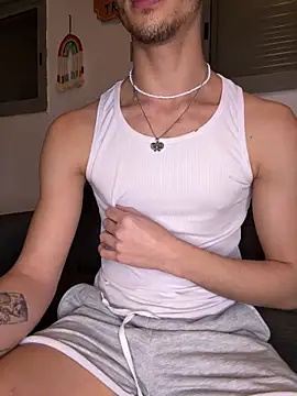 Snapshot of haramnarab chatting on April 11, 3:38 pm haramnarab online show from April 11, 3:38 pm