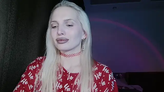 Snapshot of SpaceMarsi chatting on May 3, 5:08 pm SpaceMarsi online show from May 3, 5:08 pm