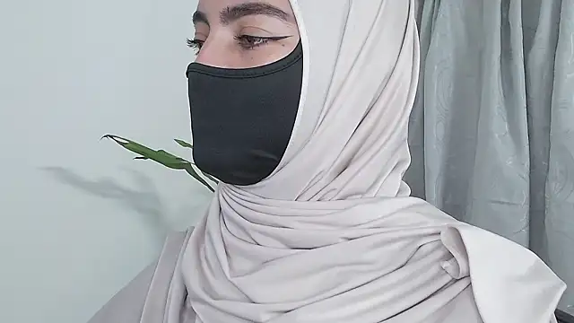 jade nassar online show from February 3, 2:53 am