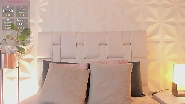 scarlettadams   online show from January 10, 12:18 pm