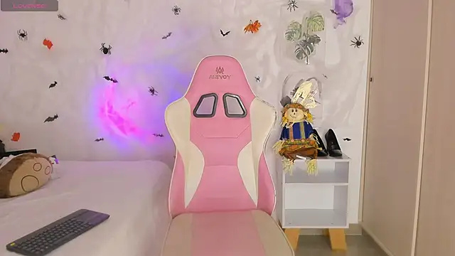 Nataly evans18 online show from October 12, 5:50 am