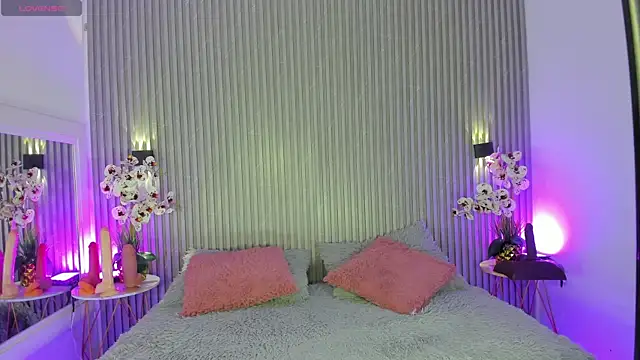 MaddyGray  online show from May 19, 7:09 pm