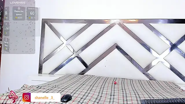 LadyandMaverick online show from November 22, 5:06 am