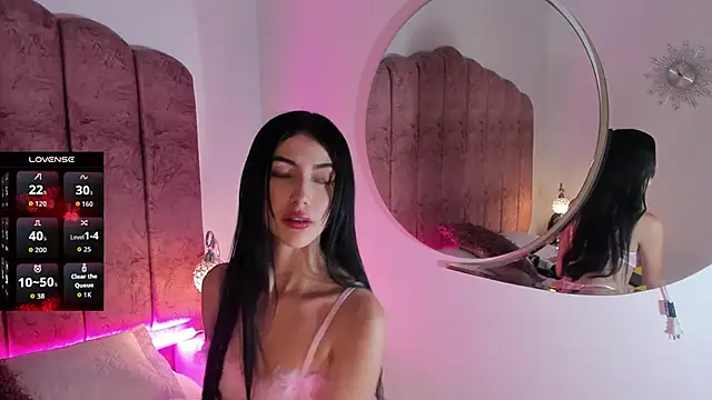 ValeskaZuev1 online show from September 23, 7:06 pm