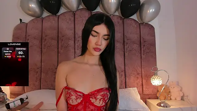 ValeskaZuev1 online show from October 1, 7:42 pm