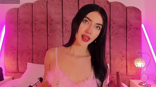 ValeskaZuev1 online show from October 12, 7:13 pm