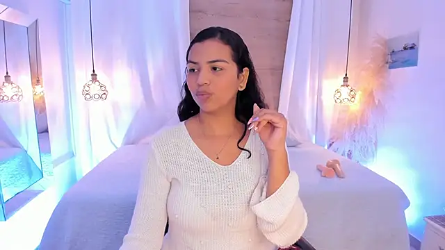 Snapshot of Artemisa08 chatting on February 6, 2:27 am Artemisa08 online show from February 6, 2:27 am