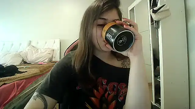 Becca B online show from October 7, 7:11 pm