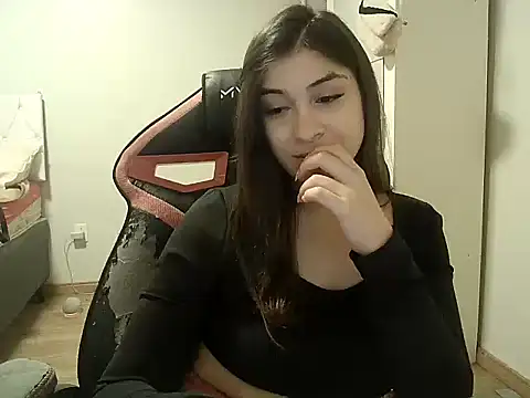 Becca B online show from November 1, 11:18 pm