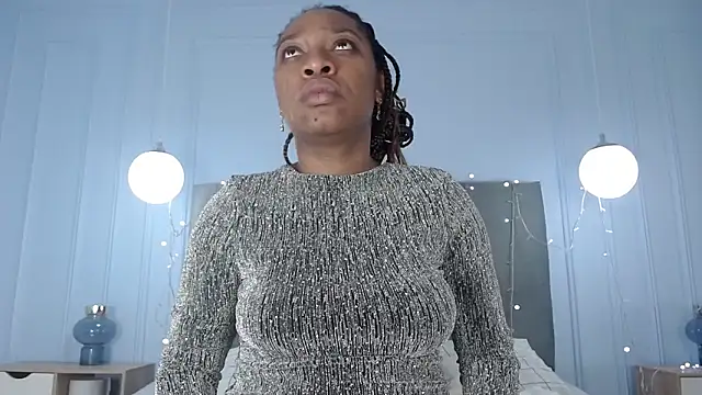 Snapshot of NatashaSilver chatting on September 19, 1:45 pm NatashaSilver online show from September 19, 1:45 pm