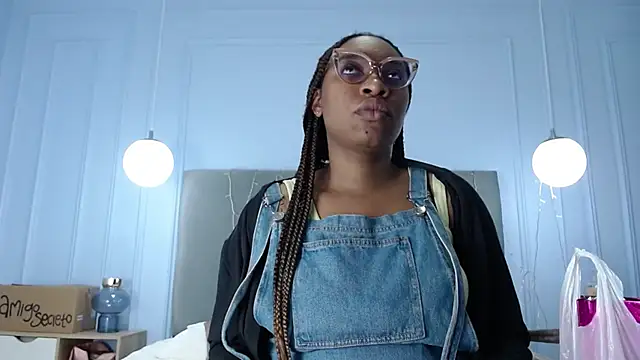 Snapshot of NatashaSilver chatting on September 23, 2:31 pm NatashaSilver online show from September 23, 2:31 pm