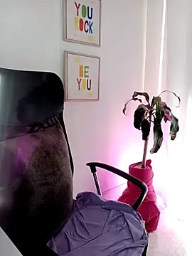 kim7  online show from May 9, 1:38 pm