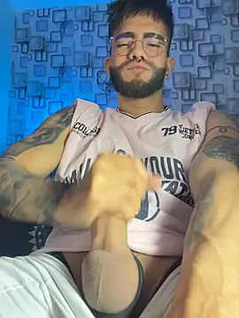 Snapshot of King_Draven3 chatting on March 10, 7:30 pm King Draven3 online show from March 10, 7:30 pm