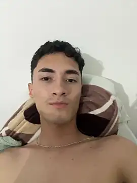 Snapshot of ritchie_alameda chatting on September 19, 12:56 am ritchie alameda online show from September 19, 12:56 am