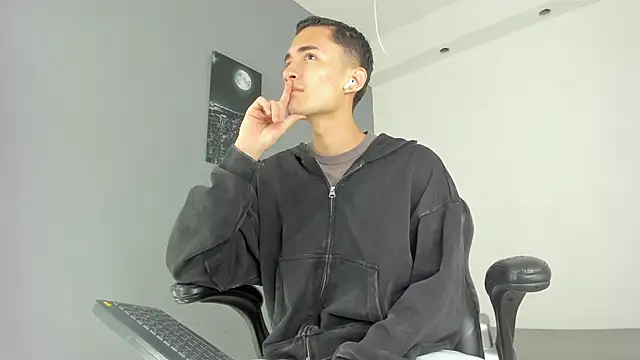 Snapshot of ritchie_alameda chatting on October 10, 11:20 am ritchie alameda online show from October 10, 11:20 am