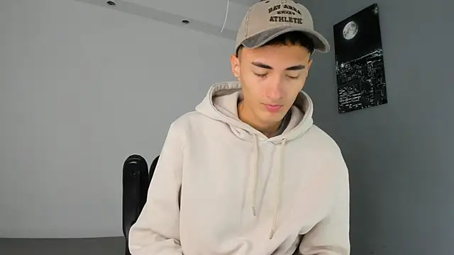 Snapshot of ritchie_alameda chatting on October 21, 11:22 am ritchie alameda online show from October 21, 11:22 am