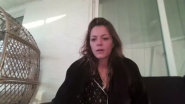 LaylaRainVIP online show from December 14, 10:03 pm