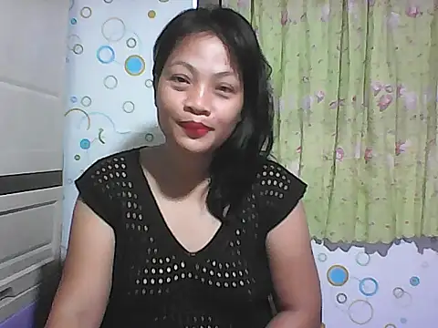HottyElle online show from April 24, 3:47 pm