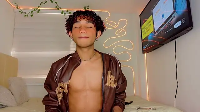 Aaron Wiinter online show from September 20, 8:10 pm