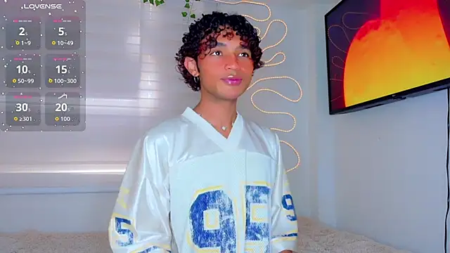 Aaron Wiinter online show from March 19, 7:40 pm