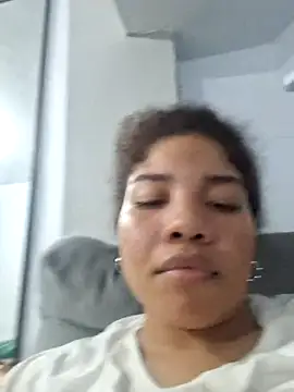 Snapshot of madelene chatting on December 30, 11:17 pm madelene online show from December 30, 11:17 pm