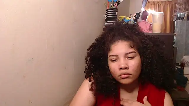 Snapshot of madelene chatting on September 13, 12:10 am madelene online show from September 13, 12:10 am