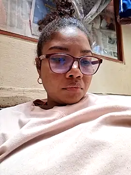 Snapshot of madelene chatting on February 27, 3:12 pm madelene online show from February 27, 3:12 pm