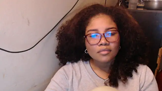 Snapshot of madelene chatting on February 28, 9:49 pm madelene online show from February 28, 9:49 pm