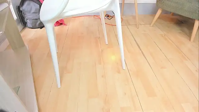 Snapshot of emma__rose1 chatting on February 13, 6:59 pm emma rose1 online show from February 13, 6:59 pm