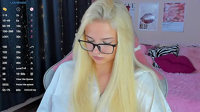 murmiace online show from September 21, 8:05 am