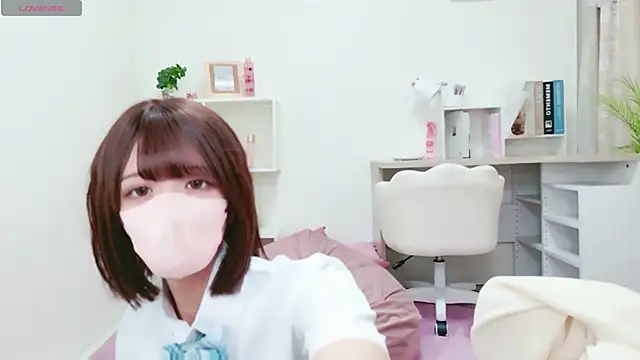 Reina Fcup online show from May 16, 9:17 am