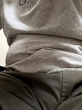 Snapshot of moonflower25 chatting on September 24, 3:59 pm moonflower25 online show from September 24, 3:59 pm