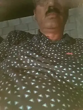 Snapshot of moonflower25 chatting on October 11, 5:22 pm moonflower25 online show from October 11, 5:22 pm