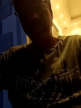 Snapshot of moonflower25 chatting on October 13, 6:08 pm moonflower25 online show from October 13, 6:08 pm