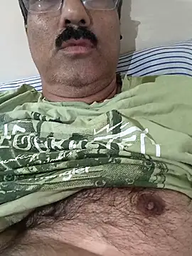 Snapshot of moonflower25 chatting on October 30, 10:54 pm moonflower25 online show from October 30, 10:54 pm