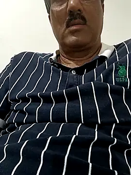 moonflower25 online show from November 7, 4:40 pm