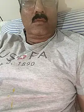 moonflower25 online show from November 16, 6:13 pm